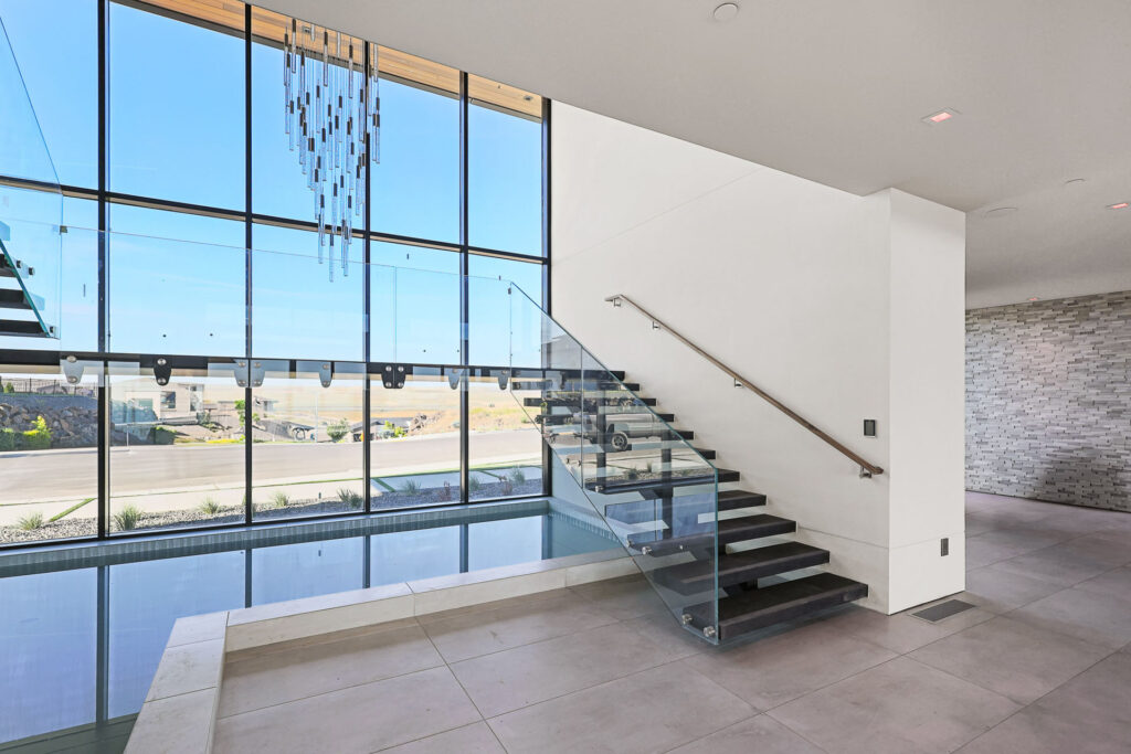 rackwond-residence-curtainwall